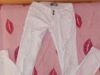 Daiktas baltos, plesytos zara kelnes