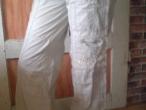 Daiktas sviesios vasarines kelnes
