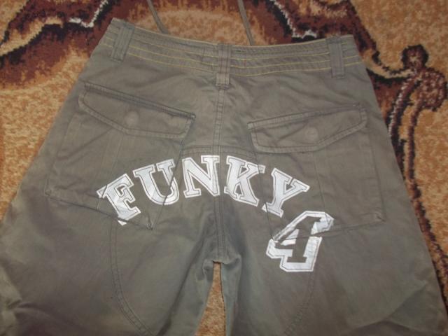 Daiktas kelnes bridzai mmmm