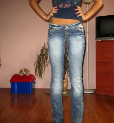 Daiktas Replay džinsai.