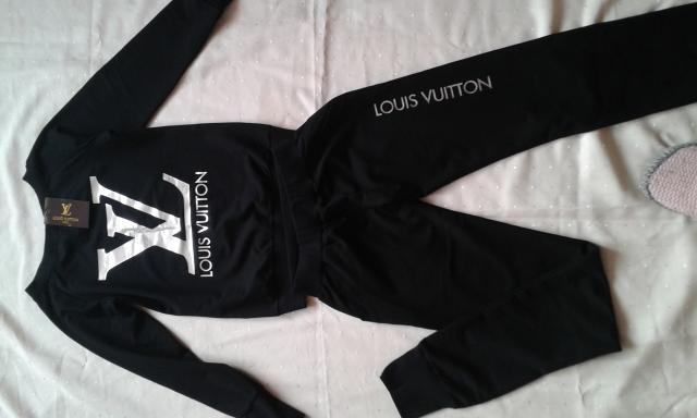 Daiktas lv sportinis kostiumas