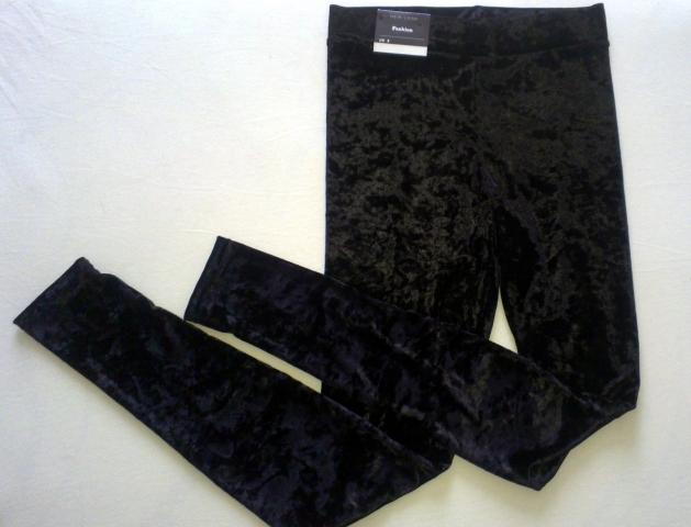 Daiktas Veliūrinės naujos tamprės