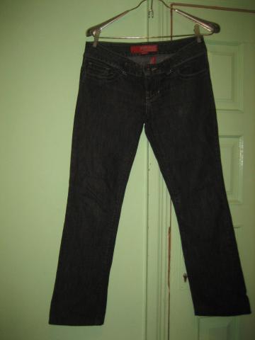 Daiktas moteriski dzinsai