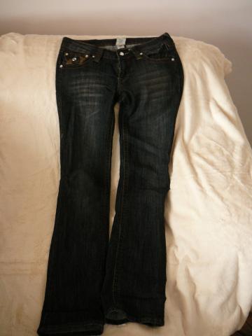 Daiktas Juodi džinsai