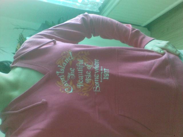 Daiktas rozinis dzemperis