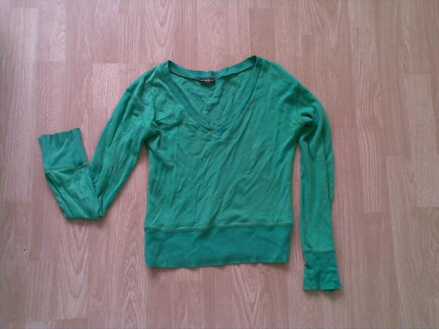 Daiktas zalias megztukas