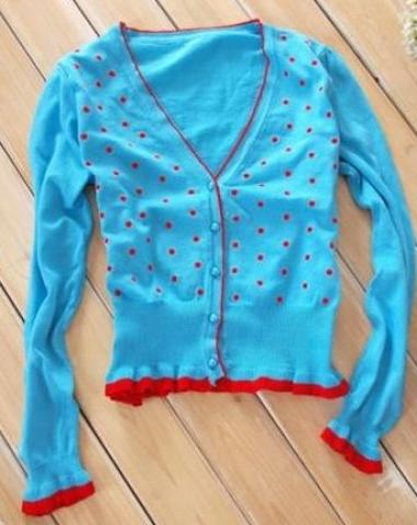 Daiktas NAUJAS mot megztukas tik 30 lt !!!!