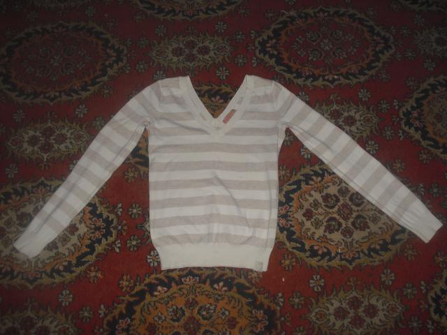 Daiktas dryžuotas  megztukas