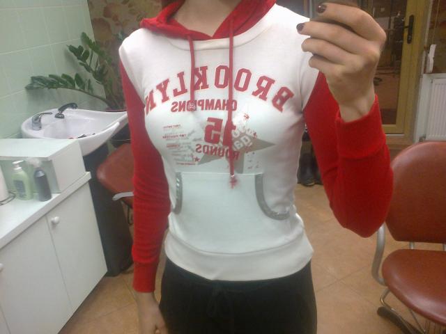 Daiktas Moteriškas džemperis