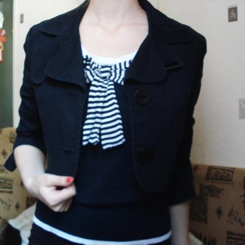 Daiktas Trumpas dailus švarkelis