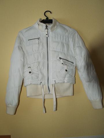 Daiktas Sportinio stiliaus striukyte