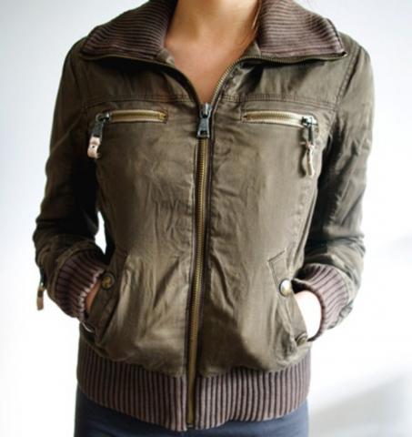 Daiktas Stradivarius striukė