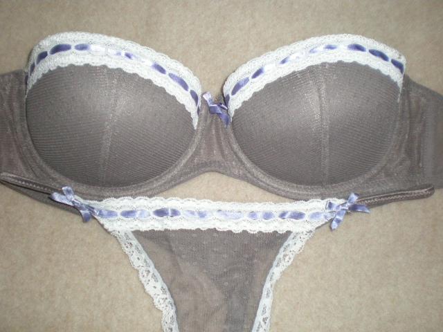 Daiktas Apatinis kostiumelis