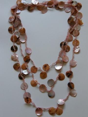 Daiktas karoliai roziniai