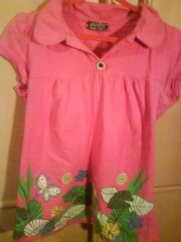 Daiktas rausva maikute,M