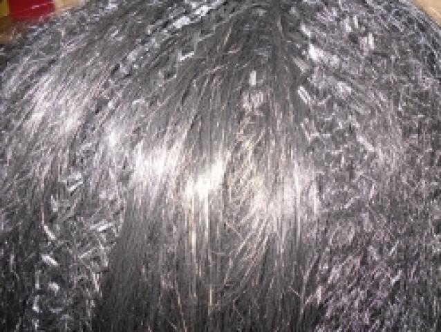 Daiktas Juodas trumpų plaukų perukas. 