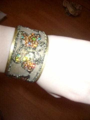 Daiktas puosni apyranke