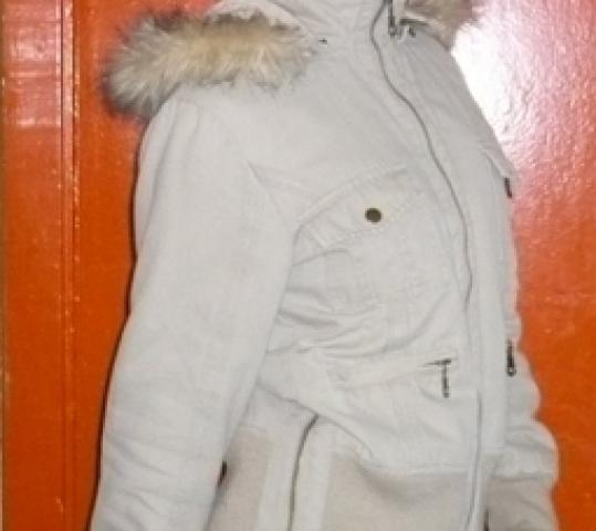 Daiktas Pavasariška striukė. 