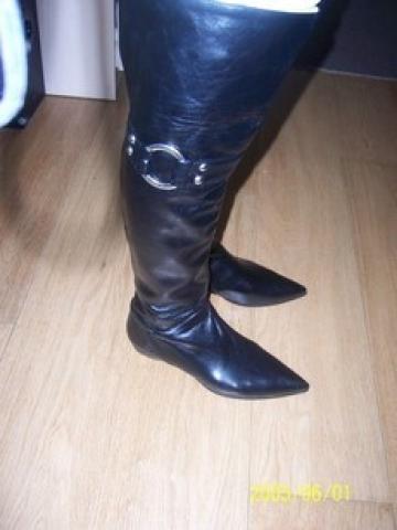 Daiktas apimantys kelius ilgaauliai