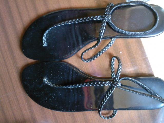 Daiktas Pliazines basutes