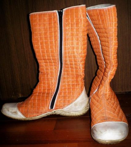 Daiktas Oranžiniai pusilgiai batai