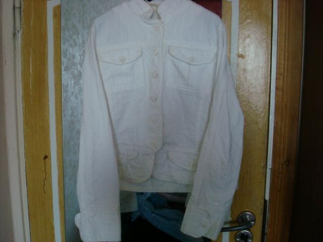 Daiktas baltas svarkelis(lininis)40d.