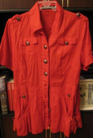 Daiktas raudona tunika