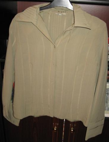 Daiktas nauji marškiniai