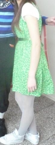 Daiktas  Ryški suknelė