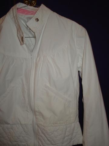 Daiktas Sportine balta striukyte