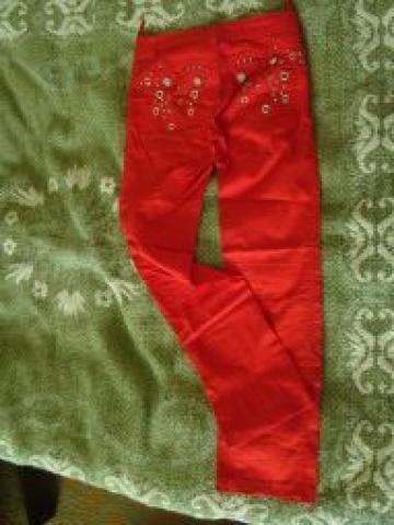 Daiktas Raudonos kelnės (36)