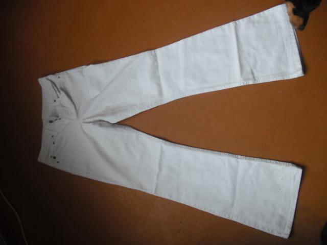 Daiktas Balti dzinsai