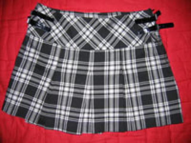 Daiktas Languota sijonukas