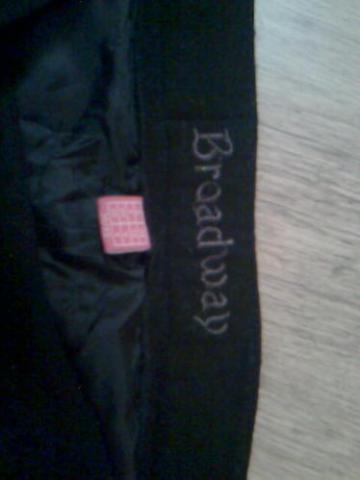 Daiktas naujos kelnes; 34dydis