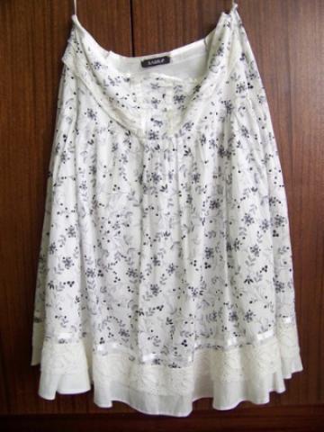 Daiktas Baltas vasarinis sijonas s/m