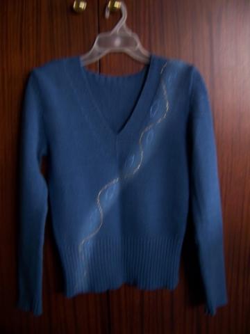 Daiktas Mėlynas megztukas