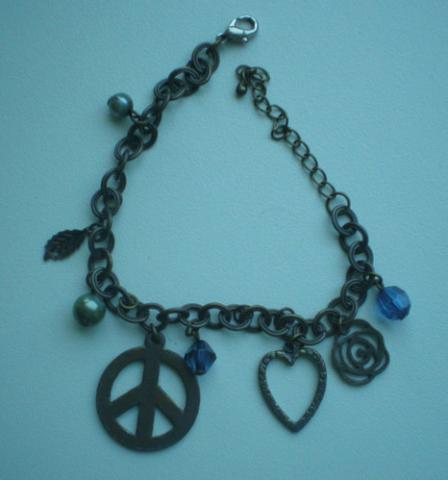 Daiktas bershka apyranke