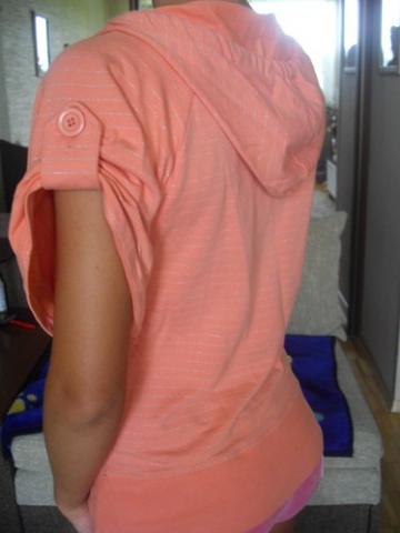 Daiktas dzemperis trumpom rankovem