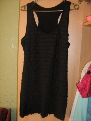 Daiktas trumpa suknele