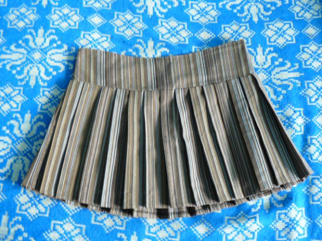 Daiktas klostuotas sijonas