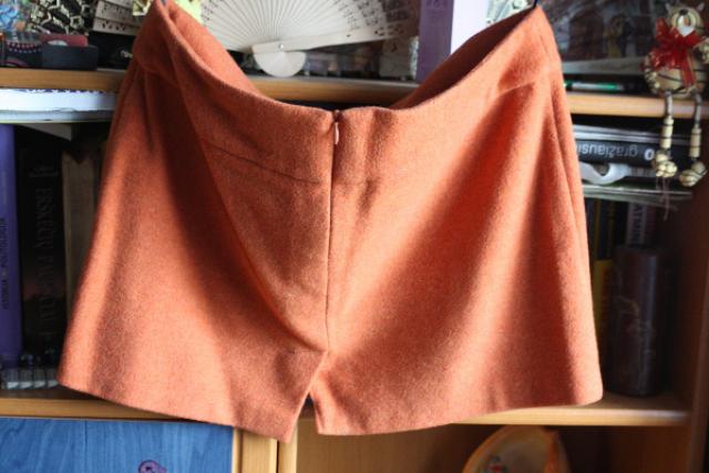 Daiktas Šiltas, žieminis/rudeninis sijonas M