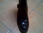 Daiktas 39 d. tamsiai rudi beveik  nauji batai