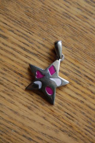 Daiktas Pakabukas žvaigždute