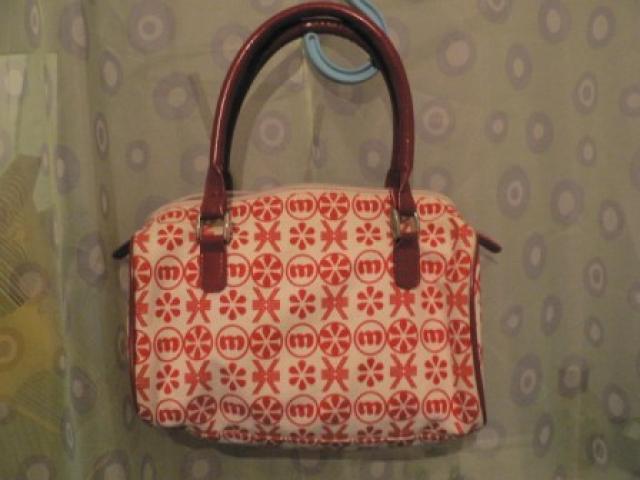 Daiktas dailus mini rankinukas