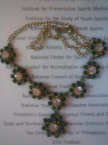 Daiktas Grandinele ant kaklo