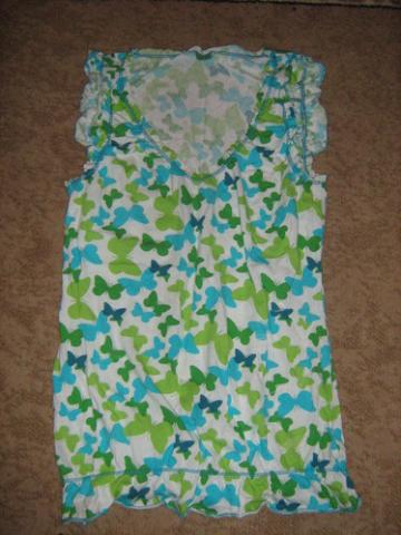 Daiktas ilga maikute su drugeliais