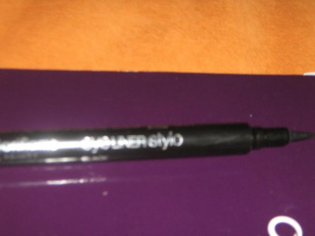 Daiktas siulau  ivairios kosmetikos