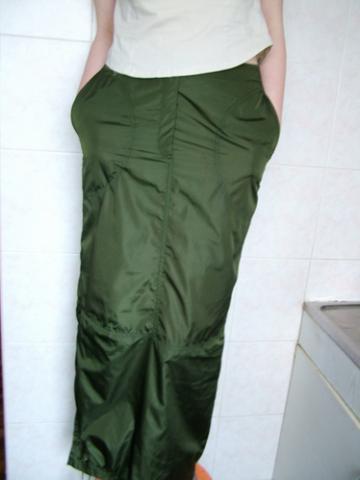 Daiktas Chaki ilgas, sportinio styliaus sijonas, M