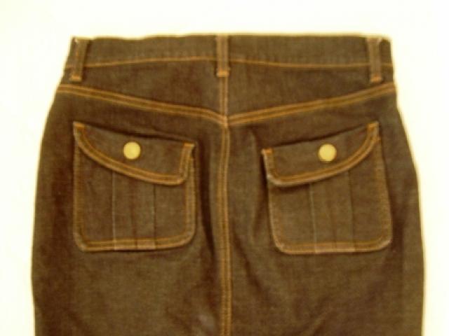 Daiktas firminis dzins. sijonas, taures formos 38