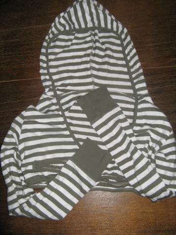 Daiktas trumpas megztinukas